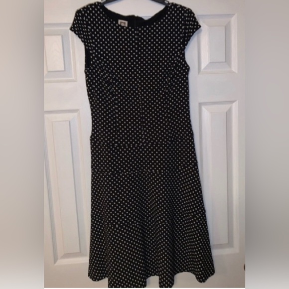 Anne Klein Dresses & Skirts - LNWOT, Anne Klein Dress, Size 4 - 
Beautiful black and white polka dots